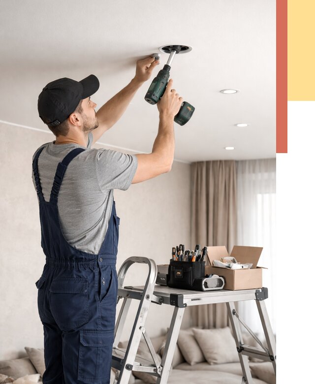 Установка и монтаж точечных светильников в натяжной потолок в Лесосибирске от 1875 руб. | ОТДЕЛОЧНИК-Лсс