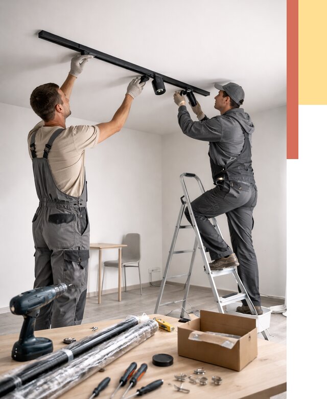 Установка трековых светильников в натяжной потолок в Лесосибирске от 4374 руб. | ОТДЕЛОЧНИК-Лсс